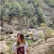 Chica amable, cariñosa y paciente ofrece clases de repaso y apoyo al alumnado de primaria, a la vez, que puedo clases de inglés